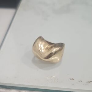 Chic Gold-Tone Sculpted Ring Heavy Fits Very Snug For Size 7 Ring Finger